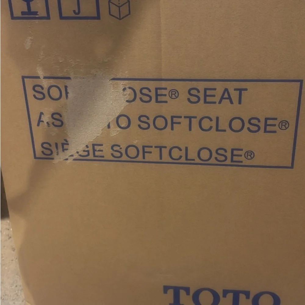 Toto SoftClose Elongated Closed Front Toilet Seat ,Cotton White, Model #SS154-01